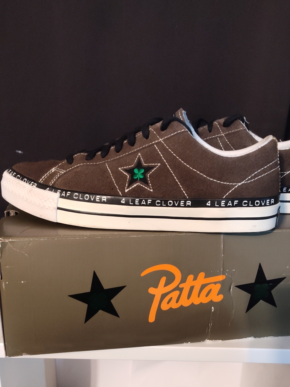 Converse Patta Brown Suede Low-Top Sneakers with Green Clover Accent BNIB RARE